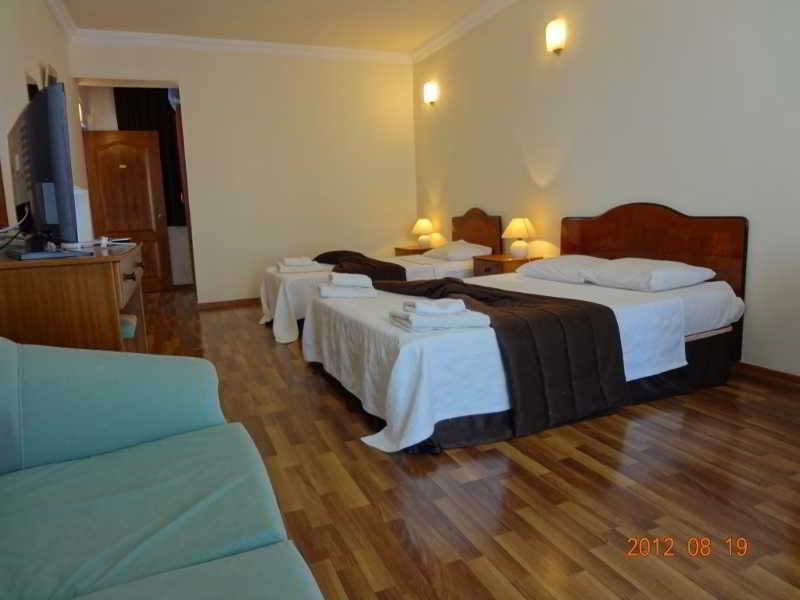 Club Z Hotel Kyrenia  Exterior foto